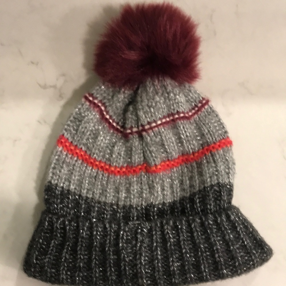 Gap marled knit pom-pom beanie